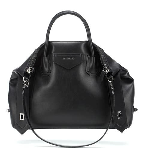 luisaviaroma black givenchy antigona|givenchy medium antigona.